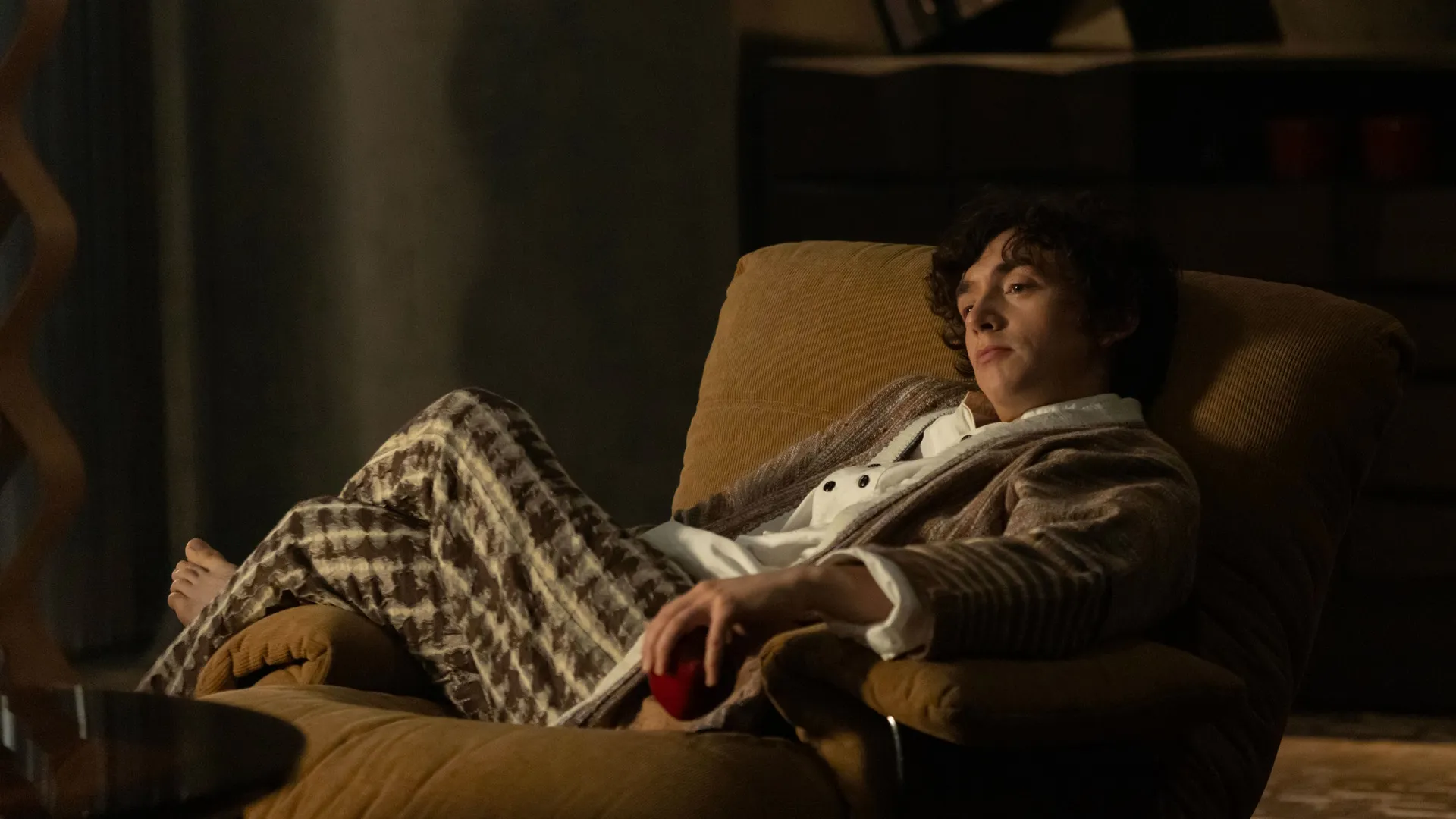 thumbnail - S1:E2 Mr. October