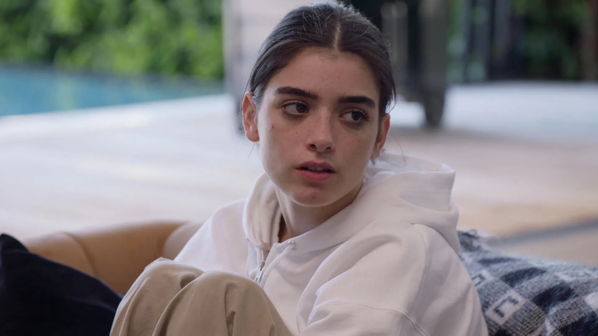 thumbnail - S2:E7 Charli Lied to Me