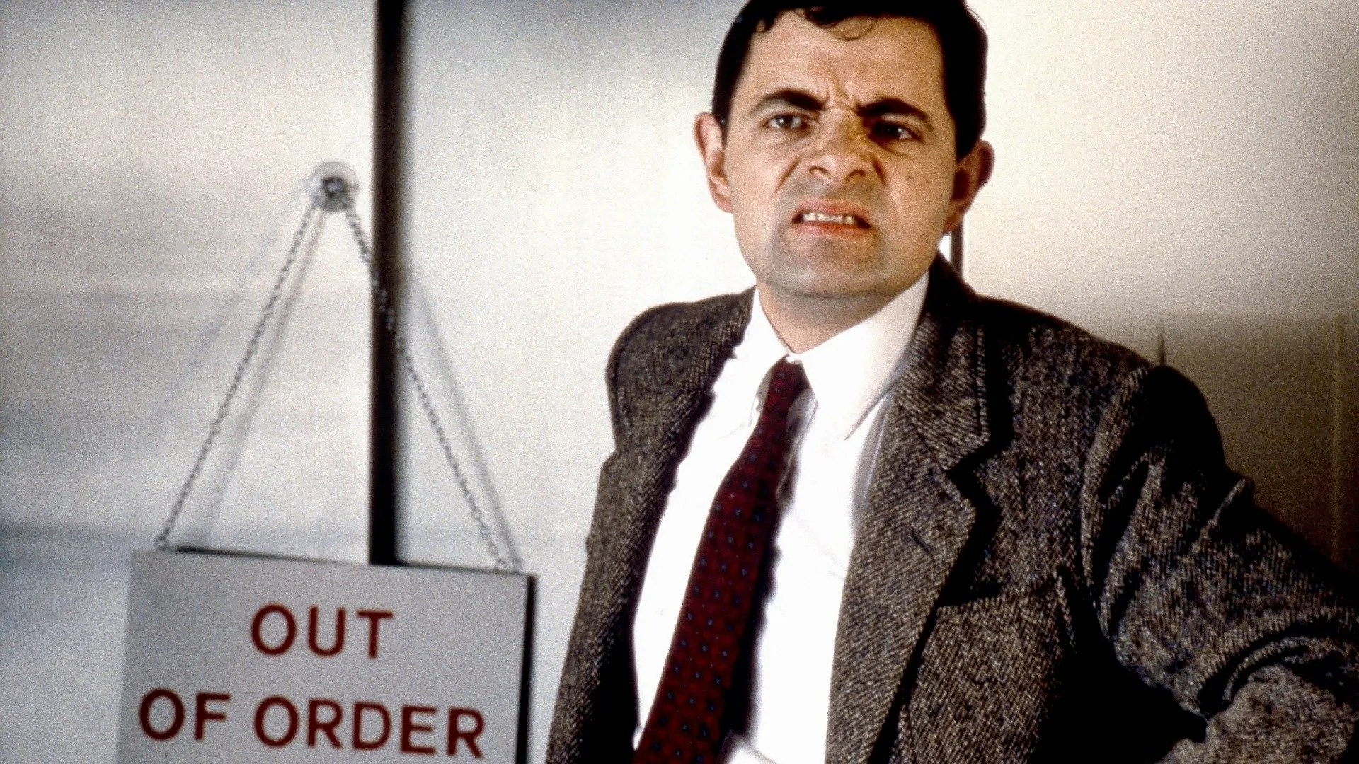 thumbnail - S1:E8 Mr. Bean in Room 426