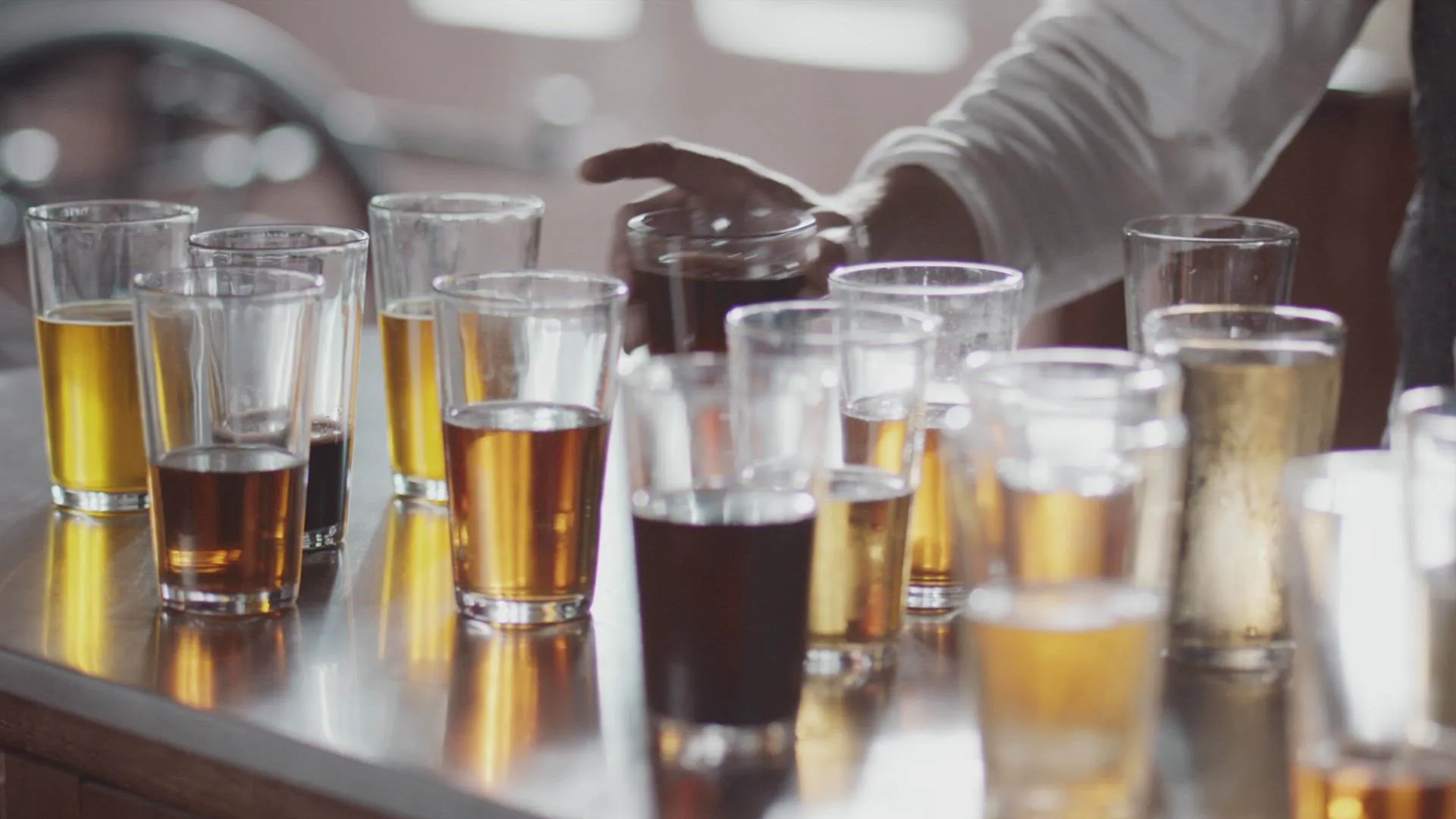 thumbnail - S6:E8 Beer Necessities