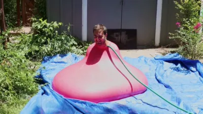 thumbnail - S1:E11 6 Foot Water Balloon
