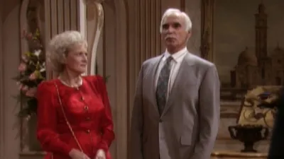 thumbnail - S7:E10 Rose Loves Miles