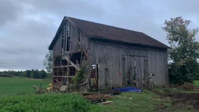 thumbnail - S1:E7 Barn Again