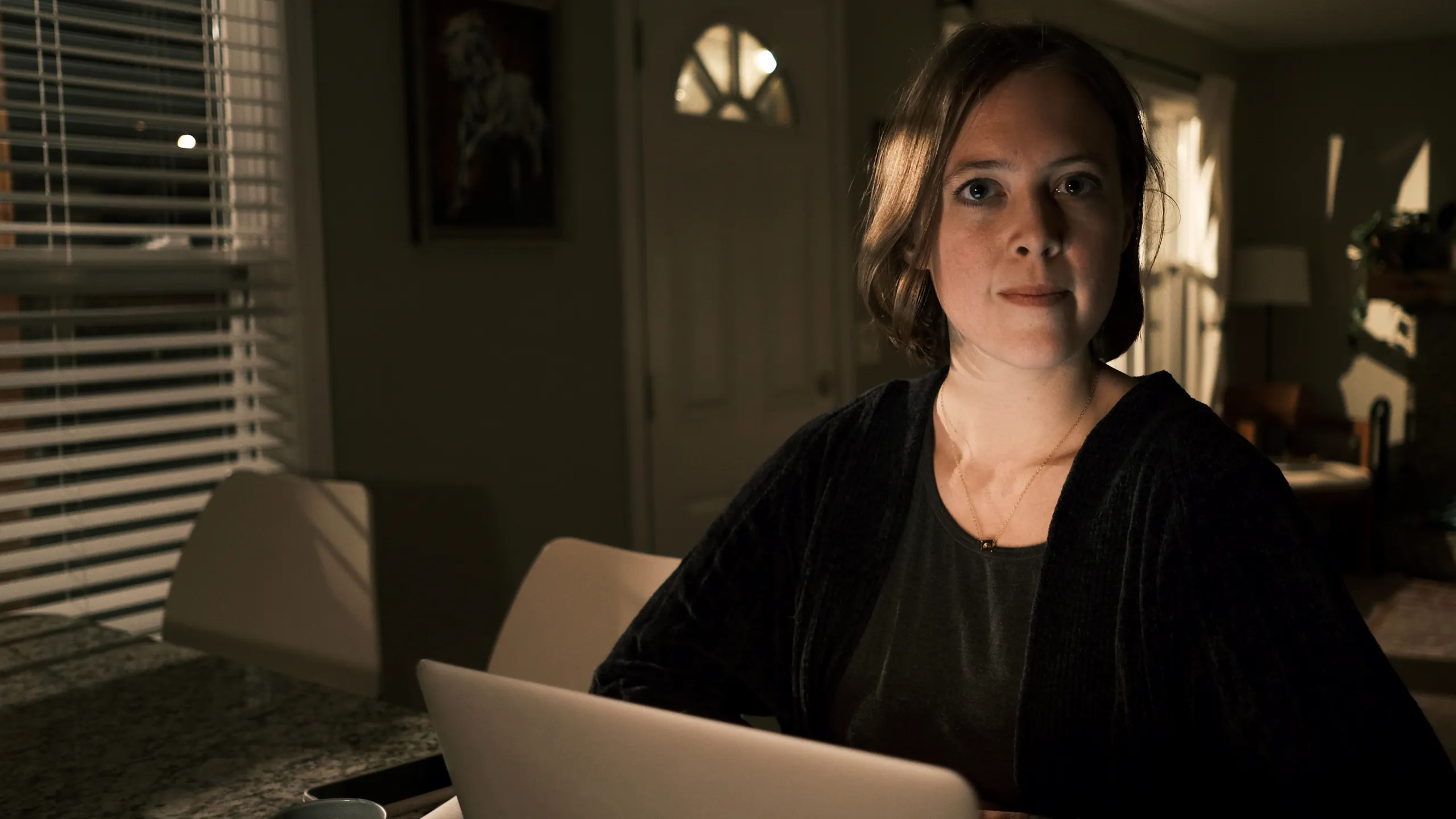 Bad Host: Hunting the Couchsurfing Predator