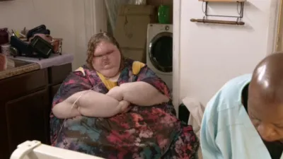 thumbnail - S3:E3 Tammy's New Squeeze