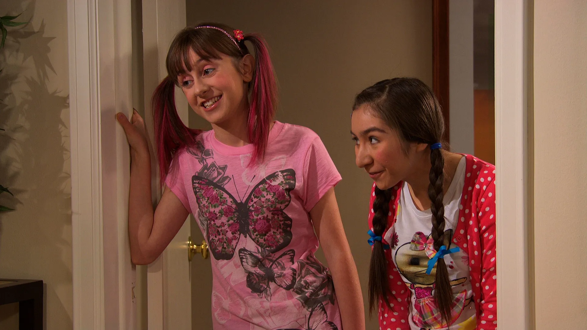 thumbnail - S1:E3 Musical Guest: Selena Gomez & The Scene