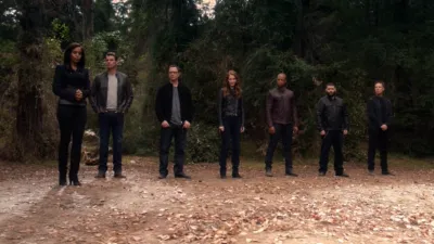 thumbnail - S7:E8 Robin