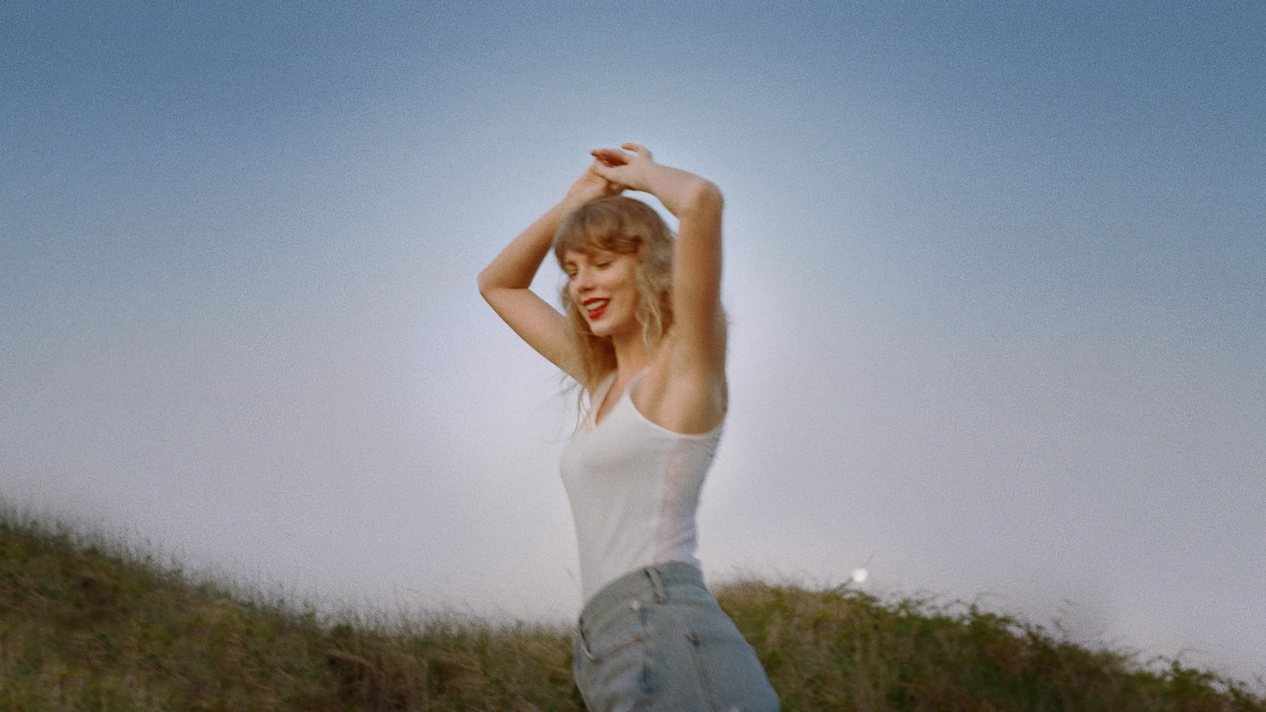 thumbnail - S32:E9 A Celebration of Taylor Swift