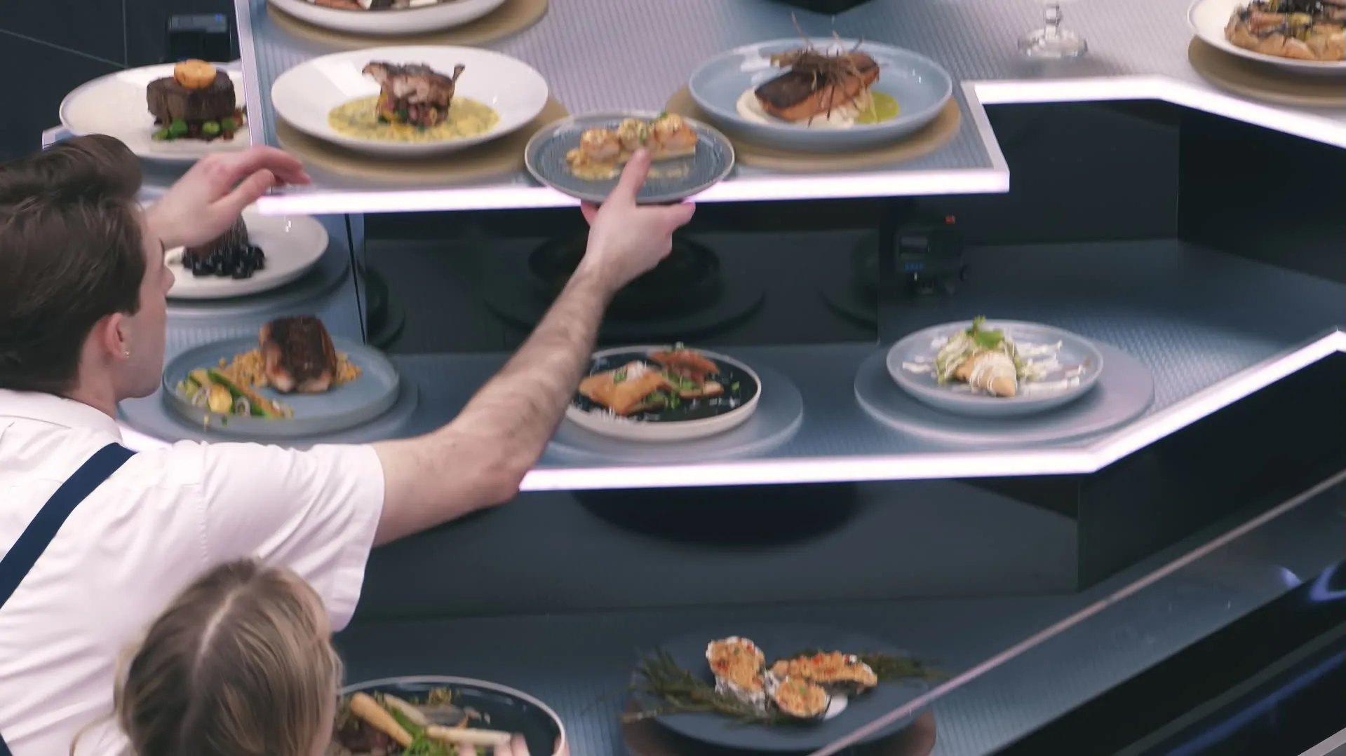 thumbnail - S4:E7 The Menu