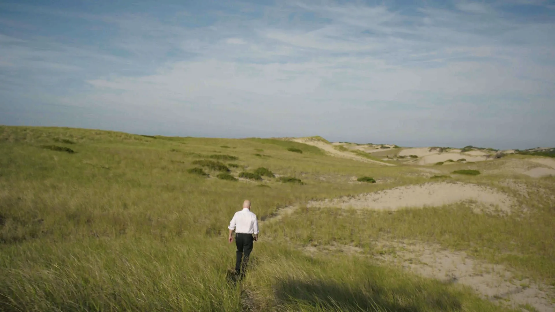 thumbnail - S1:E5 Lady of the Dunes