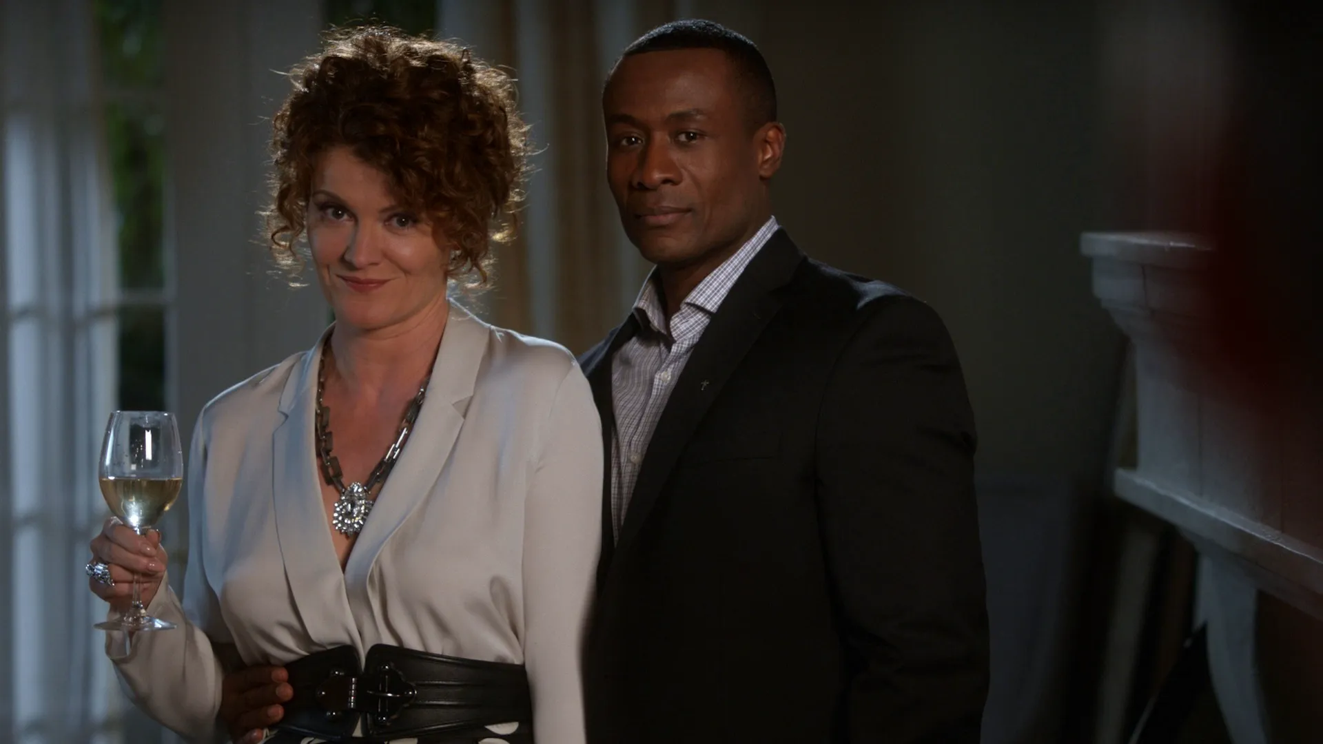 thumbnail - S4:E7 Blood, Sweat, and Smears