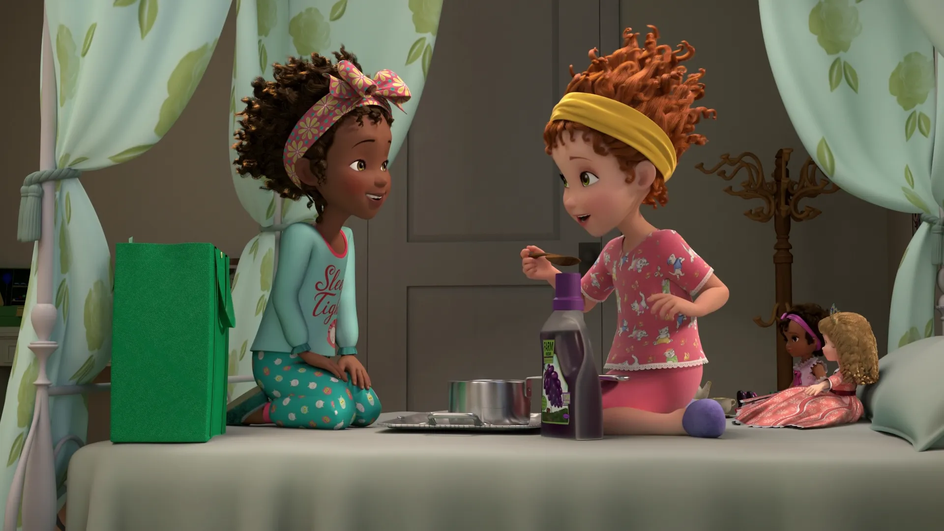 thumbnail - S2:E14 Bree's House Rules / A Thousand Times Non!