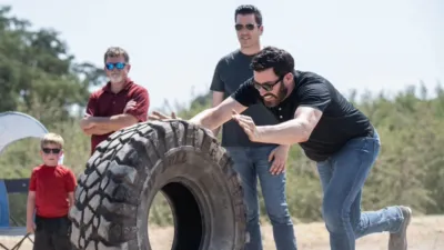 thumbnail - S1:E8 No Point in Dreaming Small