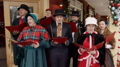 Gabby Duran, De Alien Babysitter