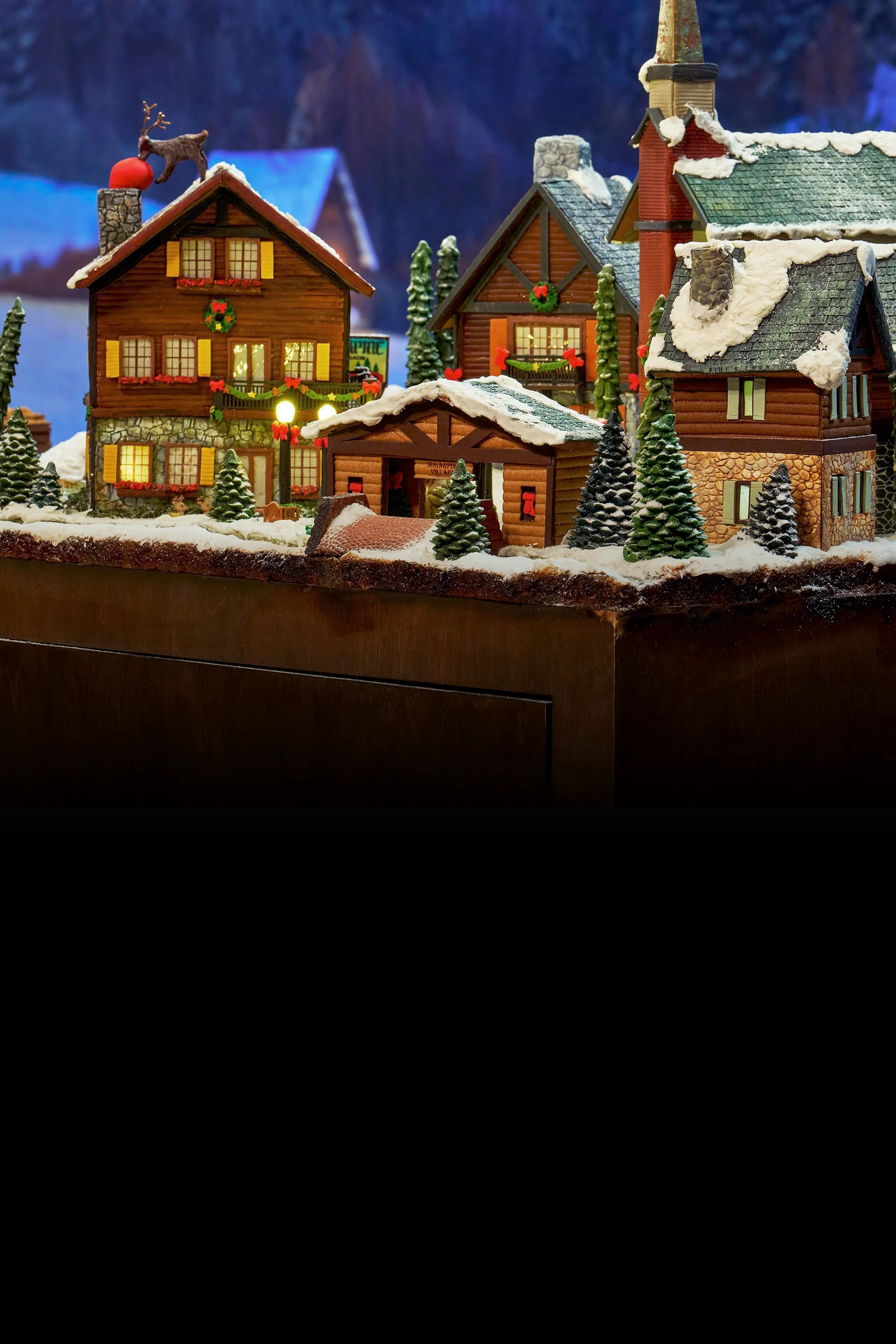 Gingerbread Land: The Biggest Little Holiday Competition