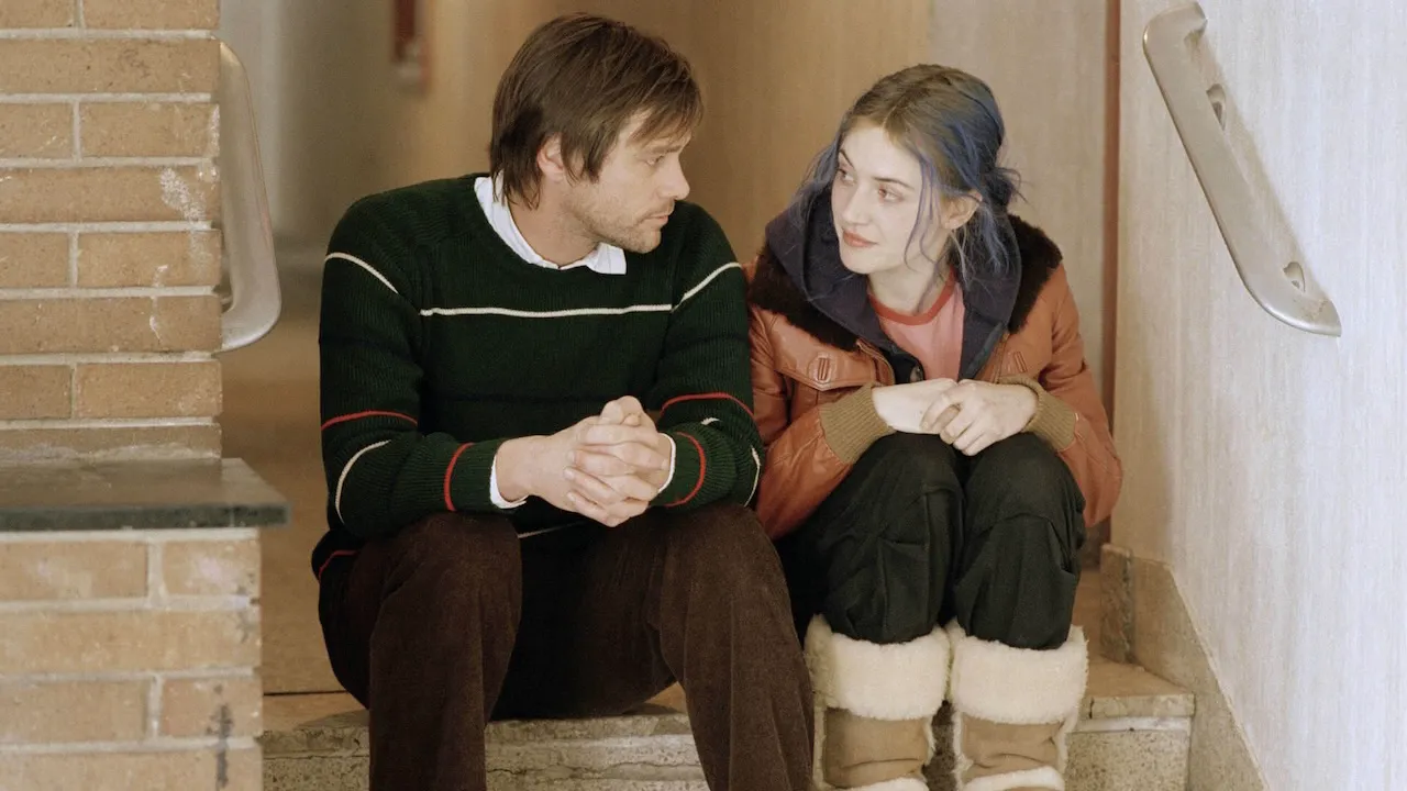 A still image from one of the best Jim Carrey movies, Eternal Sunshine of the Spotless Mind.