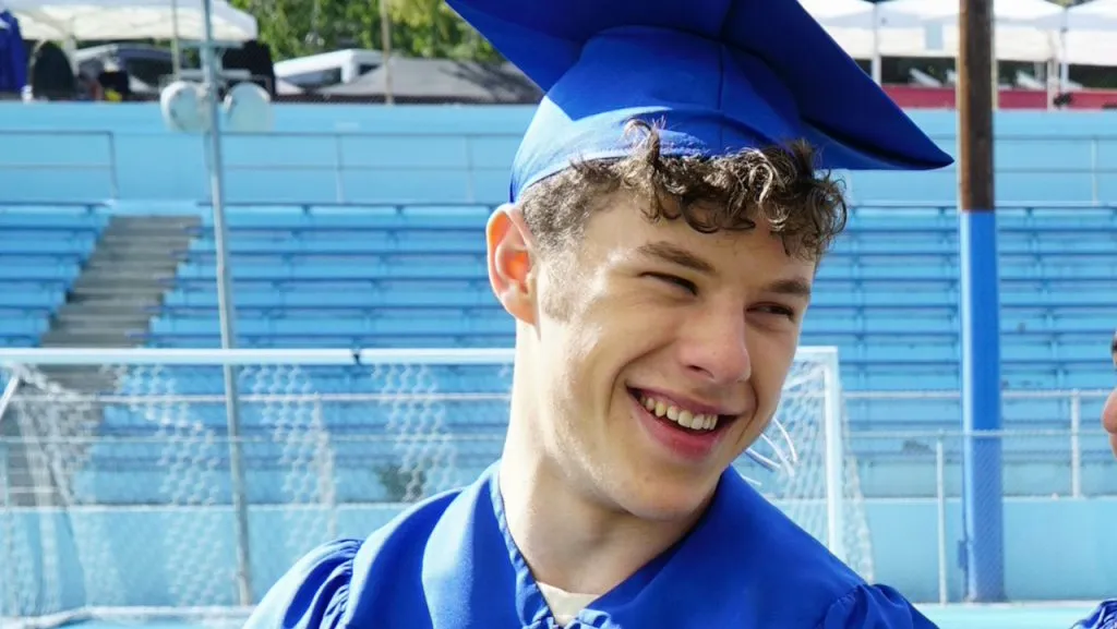 A still image of Nolan Gould as Luke Dunphy in Modern Family.